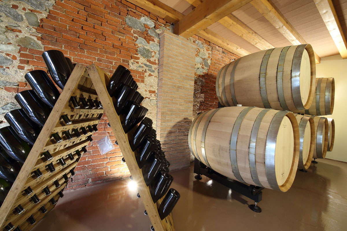 Terre-del-Creario-cantina_01