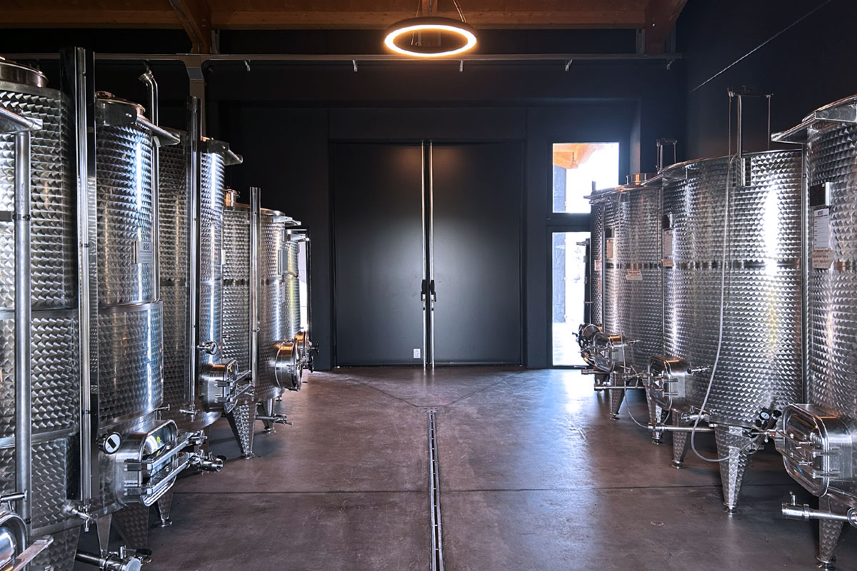 Terre-del-Creario-cantina_02